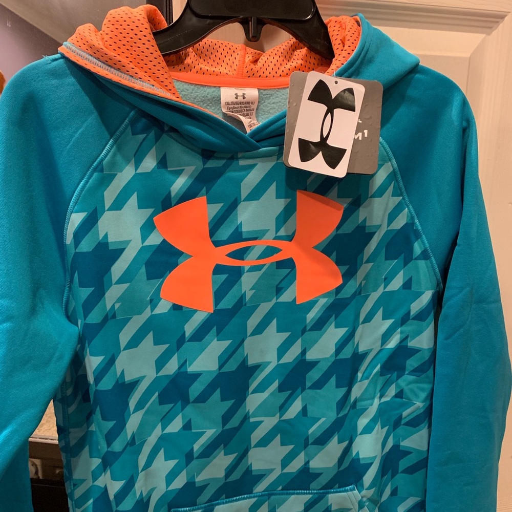 NWT girls Under Armor Hoodie